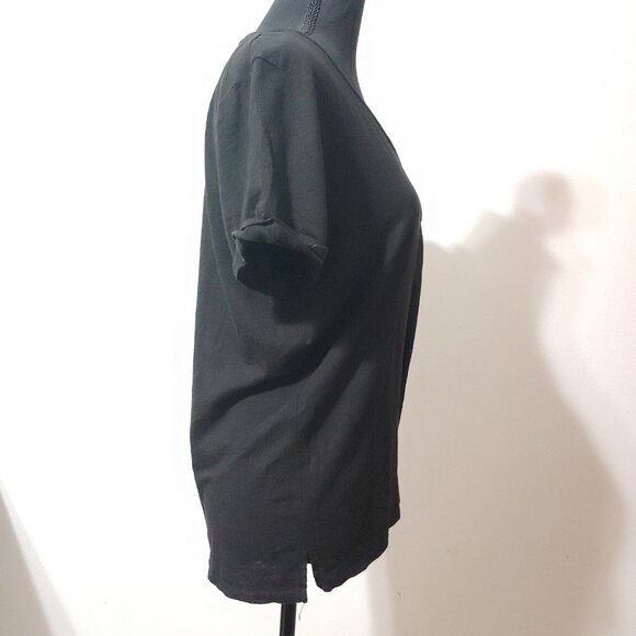 Anthropologie T.la Classic V Neck Pocket Tee Black Size Medium - Picture 3 of 6